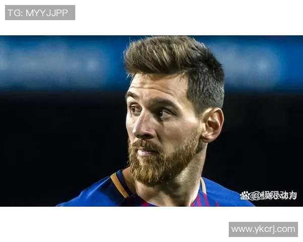 世界足坛巨星风采尽现,最强球员背景图展示荣耀与实力 世界足坛巨星风采尽现,最强球员背景图展示荣耀与实力