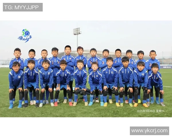 从少年到巨星：足球球员成长轨迹与巅峰对比分析