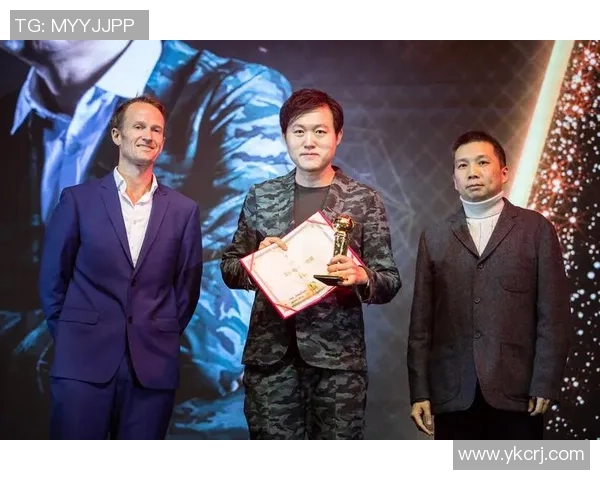 足球巨星齐贺新春送祝福 共庆佳节携手传递温暖与希望 足球巨星齐贺新春送祝福 共庆佳节携手传递温暖与希望